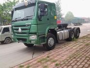 Camion de remorque de tracteur de Sinotruk Howo 6X4 avec 420hp le moteur ZZ4257V3241W