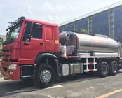 machines intelligentes de route de camion de jet de bitume de distributeur de l'asphalte 12000L avec la largeur de pulvérisation de 6m