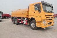 Camion de réservoir d'eau de l'EURO II SINOTRUK HOWO 6x4 16cbm avec la cabine HW76 et la direction de ZF