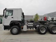 Sinotruk Howo 6x4 camion de remorque de tracteur de 420 puissances en chevaux avec le moteur D12.40 et la cabine HW76