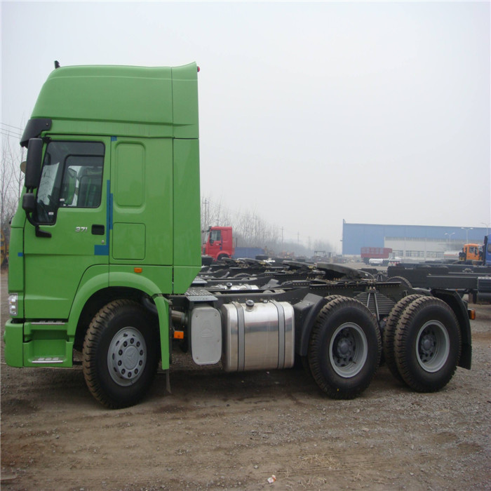 10 camion de remorque de tracteur de la roue 6x4 371hp pour la couleur facultative de Transpotation de route