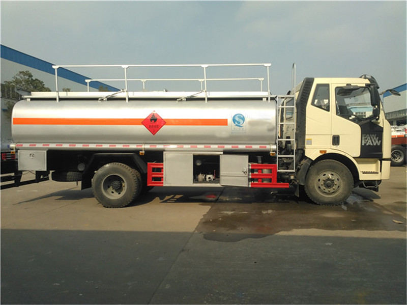 CA1115P 15000 litres de camion-citerne aspirateur diesel avec le circuit électriquement hydraulique