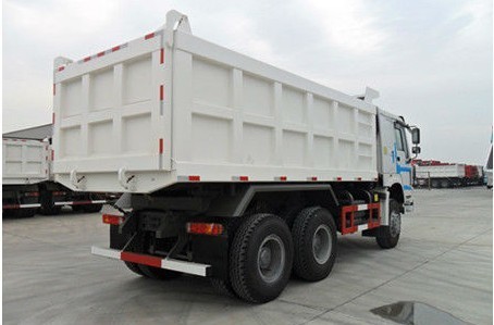 Réservoir de carburant 300L de l'euro 2 de camion- de pneu de Sinotruk Howo 371HP 6X4 10
