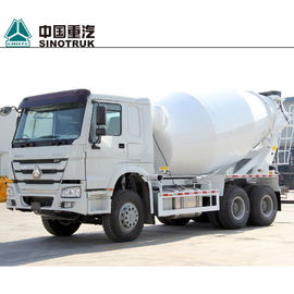 Matériel de construction concret de l'euro II 336HP individu de 10 mètres cubes chargeant le camion de mélangeur concret