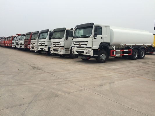 SINOTRUK HOWO 28000L RHD camion-citerne 8x4 6x4 conduite 12 pneus