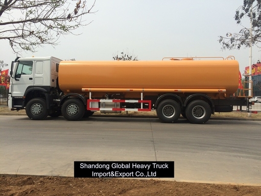HOWO Camion de livraison d'eau Camion-citerne de marchandises Camion-citerne de carburant Camion-citerne