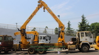 Tout neuf 6X4 HOWO camion à plat monté grue Téléscopique