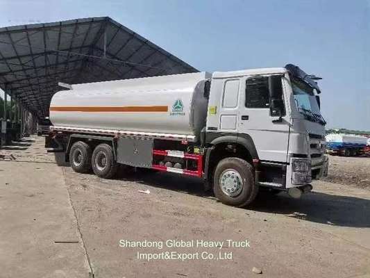 HOWO Sino truk 5000 gallons diesel ravitaillement en carburant pétrole carburant camions-citernes