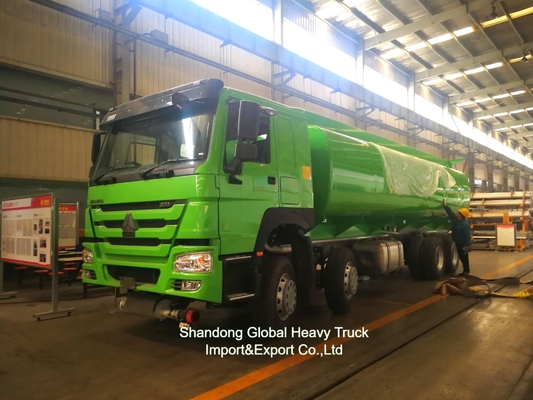 Sinotruk HOWO 8*4 Camion réservoir de carburant 12 roues Camion réservoir d'huile 30000L Camion distributeur