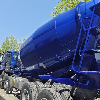 Sinotruck 4X2 6X4 8*4 3-20 Camion de mélangeur de béton cube Camion de mélangeur de ciment Camion