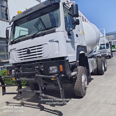 HOWO 8 mètres cubes Cement Mixer pompage machine utilisé Cement Mixer camion pour la vente