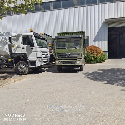 Sinotruk HOWO 4X2 Camion de fret Camion réfrigéré Camion à caisse