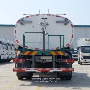 Sinotruk HOWO 6X4 Camion-citerne à eau 18000L 20000L 20tons Camion-citerne à eau