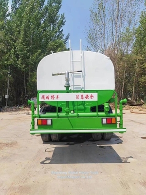 20000L 30000 litres Sinotruk nouvellement utilisé HOWO 6*4 Sprinkler réservoir d'eau camion-citerne