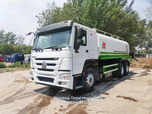 20000L 30000 litres Sinotruk nouvellement utilisé HOWO 6*4 Sprinkler réservoir d'eau camion-citerne