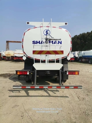Sinotruk HOWO 4*2 6X4 20000 litres réservoir d'eau mini camion