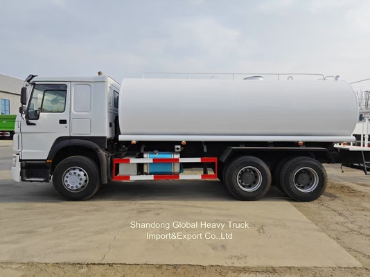 Moteur diesel Sinotruck HOWO 6X4 336HP HOWO 10 Pneus 20000 litres Rincineur de l'eau