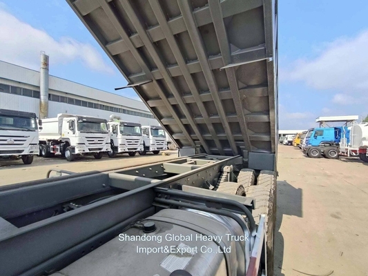 Sinotruck 6X4 HOWO 10 roues lourd 18 19 20cbm 20m3 Nouveaux camions d'occasion qui renversent le camion de renversement