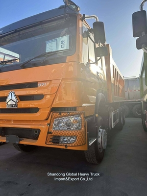 Utilisé Réparé Directeur gauche lourd de type 6X4 HOWO Camion à ordures 10 roues Camion à ordures