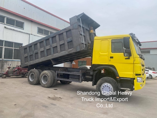 Camion benne HOWO d'occasion 8X4 /6X4 Sinotruk Tipper 10 roues 50 tonnes Camion benne d'occasion