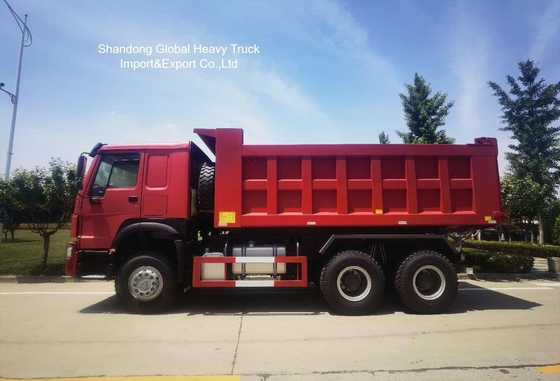 Camion benne HOWO robuste avec châssis en acier renforcé, benne en forme de U et système hydraulique de levage avant HYVA