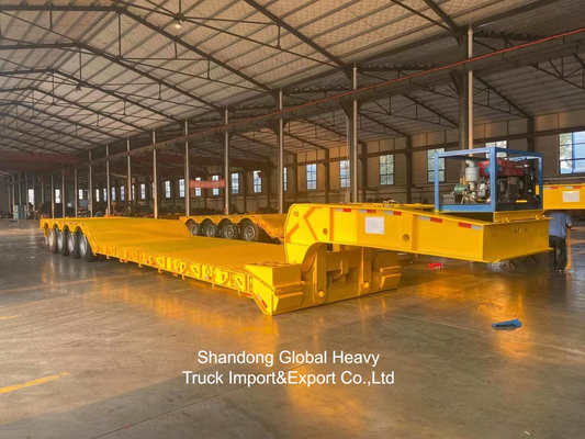 Semi-remorque à trois essieux bas pour le transport de matériel lourd