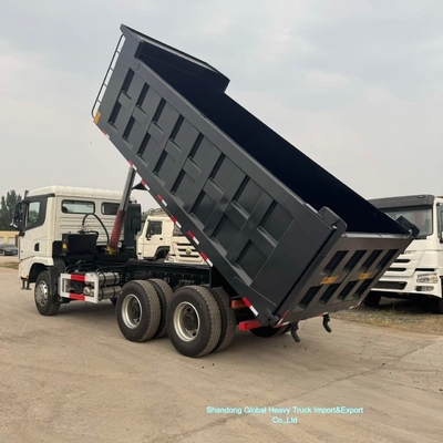 Camion benne Shacman X3000 6×4 flambant neuf avec moteur de 380-420CV et une charge utile de 30-35 tonnes pour la construction lourde