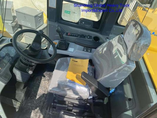 Charge nominale de 1 tonne pour chargeuse compacte XCMG XC740K, construction compacte