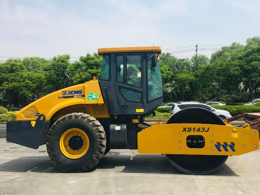 Compacteur officiel Chine 14 tonnes rouleau vibratoire auto-propulsé lourd Xs143j en Algérie