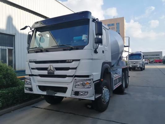 HOWO 6×4 Camion de mélangeur de béton de 12 m3 de capacité, moteur 371 ch, et tambour en acier résistant à l'usure de haute résistance