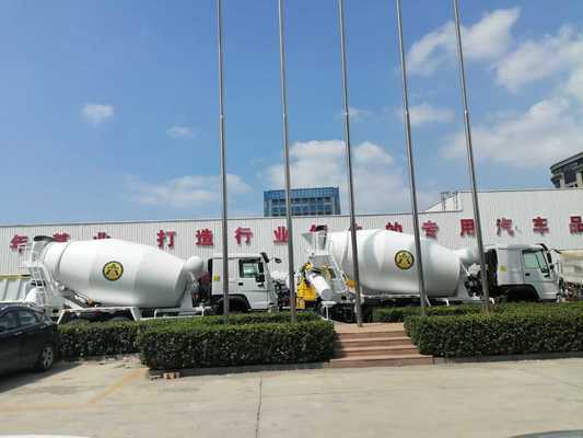 Nouveau Sinotruk HOWO 6×4 12cbm camion mélangeur de béton avec 371HP moteur pour la construction