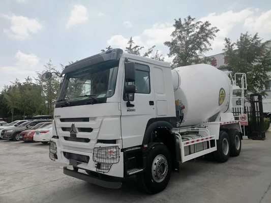 Nouveau Sinotruk HOWO 6×4 12cbm camion mélangeur de béton avec 371HP moteur pour la construction