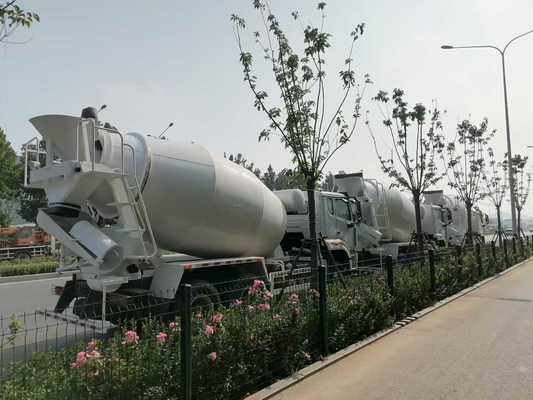 2025 Zoomlion HOWO NX 6X4 Camion à béton avec moteur diesel Euro 2/Euro 3 de 300 à 400 ch