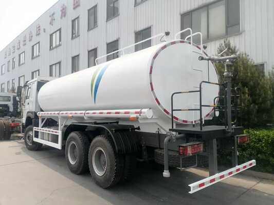 Sinotruk HOWO 6×4 Drive Water Tank Truck avec une capacité de 30 cbm et un réservoir en acier inoxydable pour les services municipaux