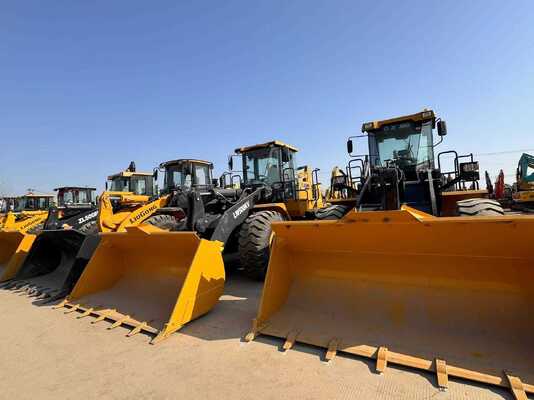 XCMG ZL50GN chargeur à roues de 5 tonnes avec seau de roche de 3,0 m3 et puissance nominale de 162 kW pour la construction