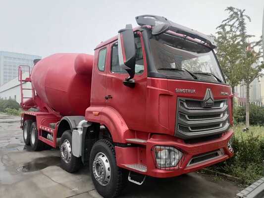 Camion malaxeur à béton HOWO 6×4 neuf et d'occasion avec moteur 371CV-480CV pour solution de construction urbaine