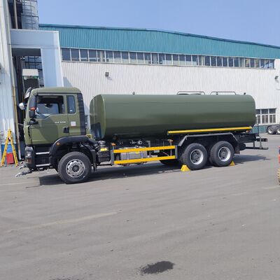 HOWO TX 6×4 camion-citerne à eau avec charge utile de 20 tonnes et norme d'émission Euro 2 pour le nettoyage des routes et le contrôle des poussières