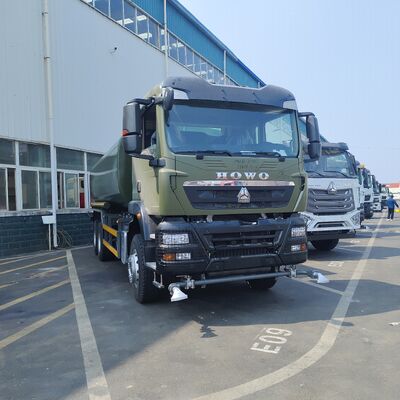 Camion-citerne d'eau HOWO TX 6×4 avec charge utile 20T, norme d'émission Euro 2 et roue motrice 6×4 pour le nettoyage des routes