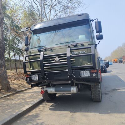 Reliable HOWO 6×6 All-Wheel Drive Fuel Tank Truck with 15,000L-25,000L Tank Capacity and Turbocharged Diesel Engine