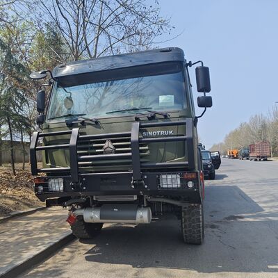 HOWO 6x6 Off-Road Fuel Tank Truck with 20T Payload and Diesel Engine for Mining