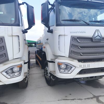 Camion-citerne de carburant HOWO NX 6×4 CNG avec moteur 400HP et charge utile 20T pour le transport diesel et essence
