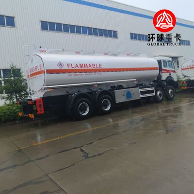 Camion citerne à carburant robuste Beiben 8x8 de 35000L pour les opérations minières au Congo