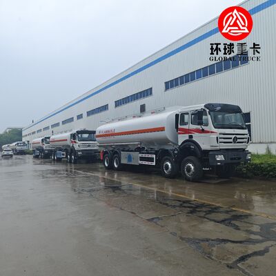 Camion citerne à carburant diesel Beiben 8×8 35000L avec châssis robuste tout-terrain pour les zones minières du Congo