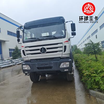 Camion citerne à carburant diesel Beiben 8×8 35000L avec châssis robuste tout-terrain pour les zones minières du Congo