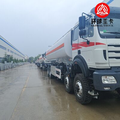 Beiben 8x8 35000L Camion-citerne à carburant Camion-citerne diesel lourd pour le projet minier du Congo