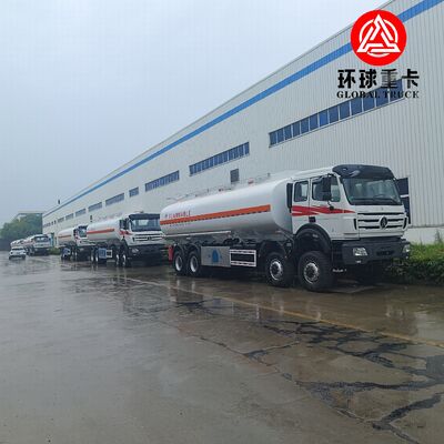 Camion-citerne à carburant Beiben 8x8 de 35000L, camion-citerne diesel robuste tout-terrain pour l'exploitation minière au Congo