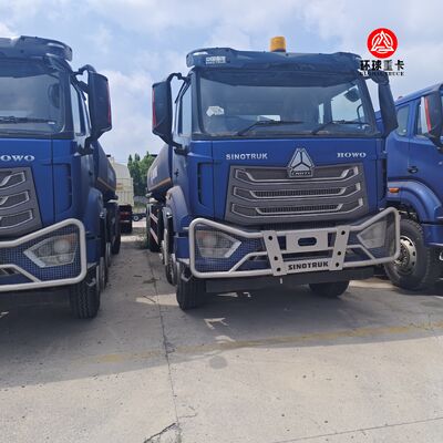 Camion-citerne à carburant HOWO NX 8x4 de 30000L, camion-citerne diesel robuste pour le marché ghanéen