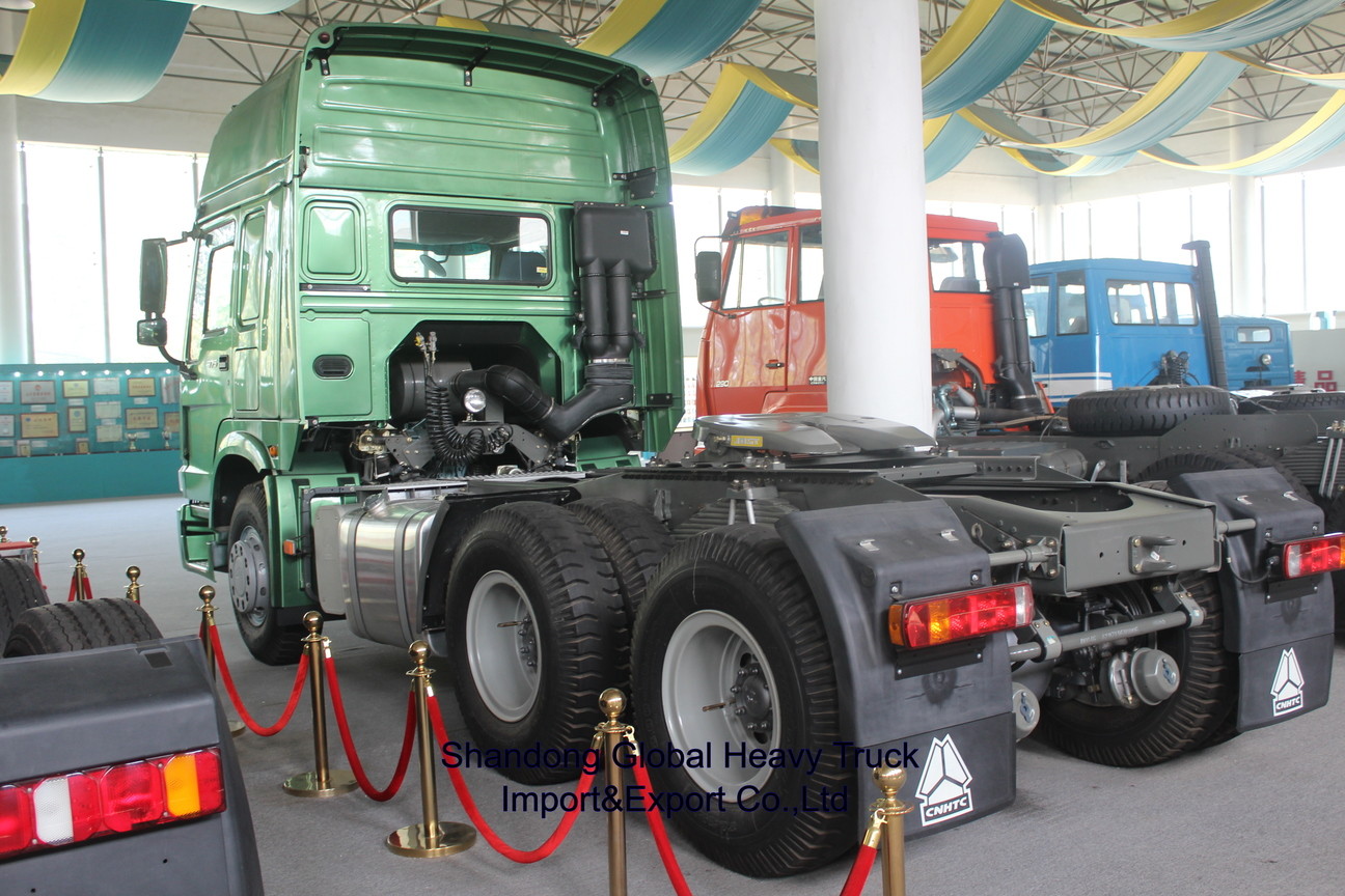 Camion 6X4 Camion déchargeur Sinotruk Taper 10 roues 50 tonnes Camion tracteur