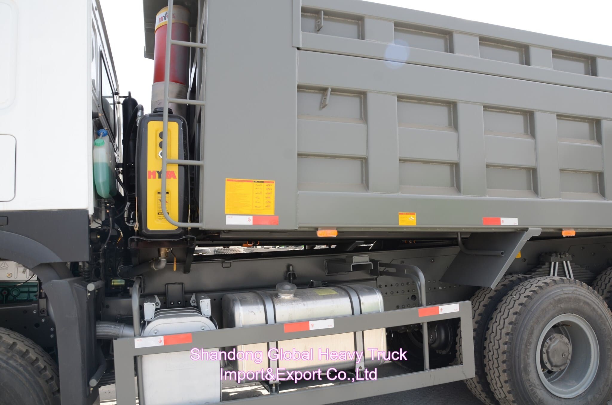 Camion à décharge lourde d'occasion 6*4 375HP Sinotruk HOWO Camion à décharge