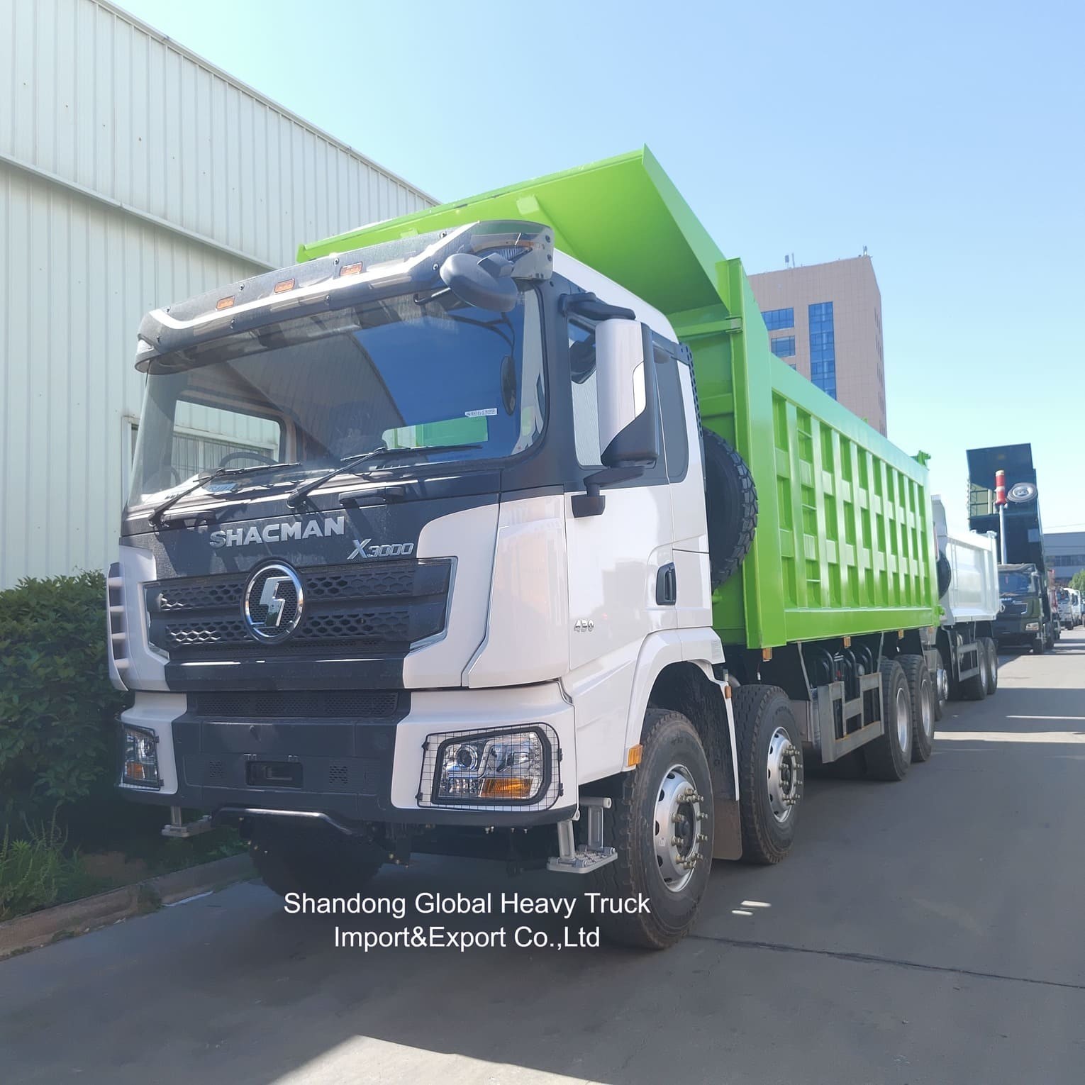 Shacman X3000 camion-déchargeur lourd pour le transport de matériaux efficace